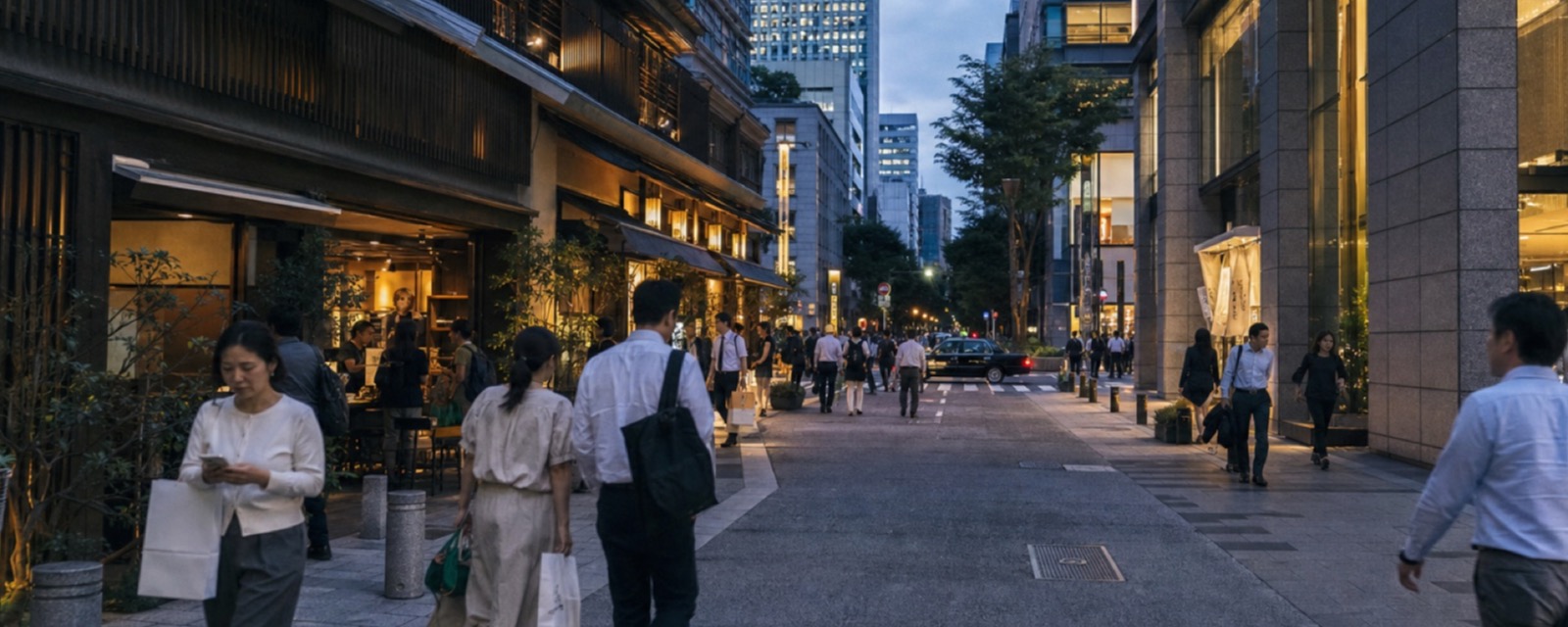 Nihonbashi evening shopping and dining street near Mitsukoshimae